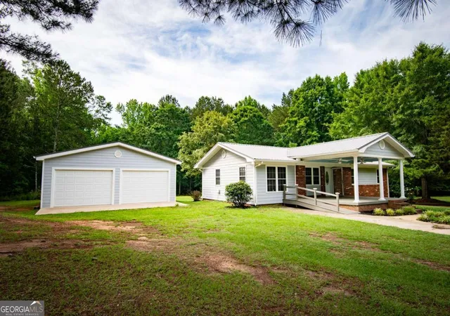 Photo 1 of Single family home for sale at 1061 Old Salem Rd, Watkinsville, GA 30677 | MLS# 10774472 | Listing updated on 2026-09-12