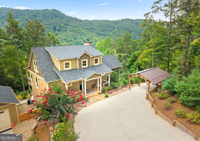 Photo 1 of Single family home for sale at 33 Jim Mccrackin Rd, Clayton, GA 30525 | MLS# 10834575 | Listing updated on 2026-09-11