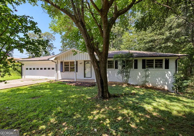 Homes for sale in Douglasville, GA | 2914 Vogue Dr, Douglasville, GA 30134 | MLS# 10800571