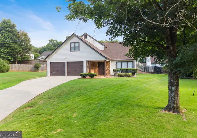 Homes for sale in Marietta, GA | 920 Cobb Pl Manor Dr, Marietta, GA 30066 | MLS# 10797799