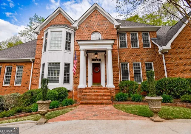 Photo 2 of Mansion for sale at 101 Middleton Ct, Athens, GA 30606 | MLS# 10725911 | Listing updated on 2026-07-20