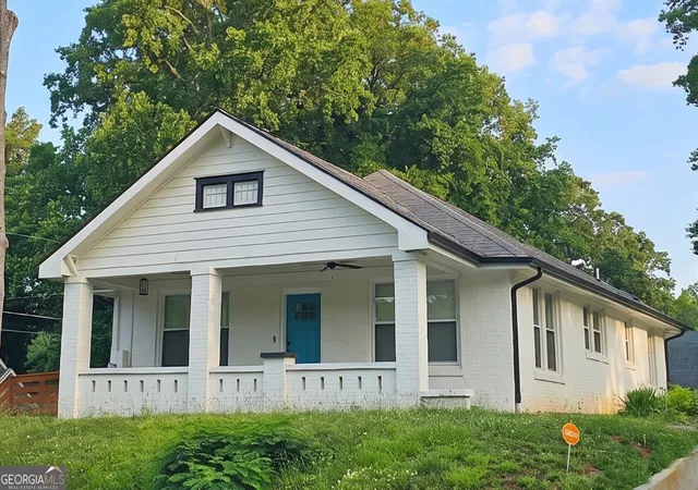 1st image of 465 Holly St Nw, Atlanta, GA 30318 | MLS# 10776063
