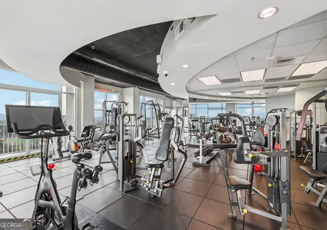 Listing Photo 2 - Condo for sale in building located at 250 Pharr Rd Ne, Atlanta, GA 30305 - Unit #1905