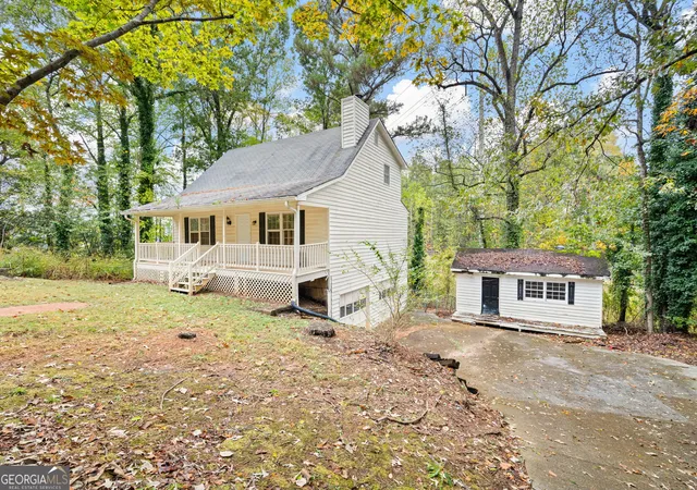 Photo 1 of Sale Pending at 1978 Winding Creek Ln Sw, Marietta, GA 30064 | MLS# 10641727 | Listing updated on 2026-08-28