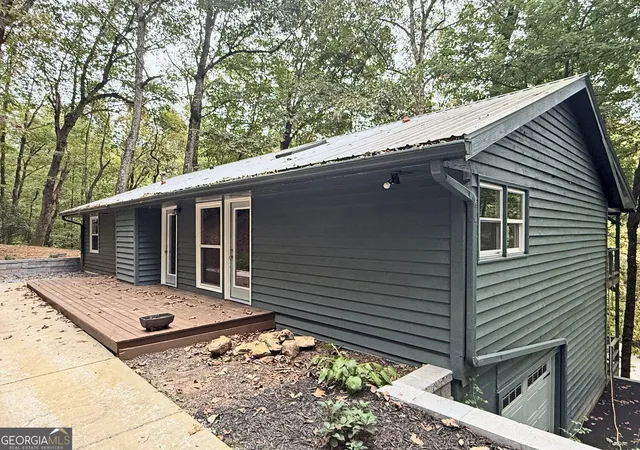 Photo 1 of Single family home for sale at 1227 Cherokee Cir, Ellijay, GA 30536 | MLS# 10880570 | Listing updated on 2026-10-28