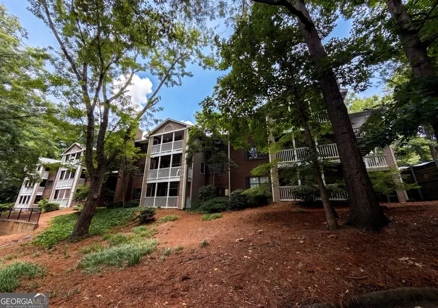 3rd image of 507 Barrington Hills Dr, Sandy Springs, GA 30350 | MLS# 10785513