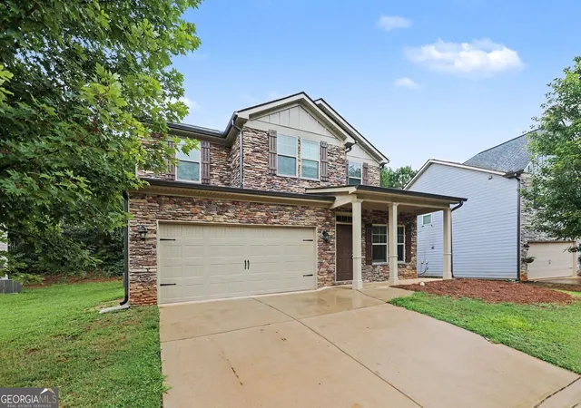 Photo 2 of Single family home for sale at 316 Trae Ct, Hampton, GA 30228 | MLS# 10824540 | Listing updated on 2026-09-17