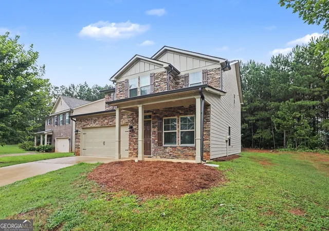 Photo 3 of Single family home for sale at 316 Trae Ct, Hampton, GA 30228 | MLS# 10824540 | Listing updated on 2026-09-17