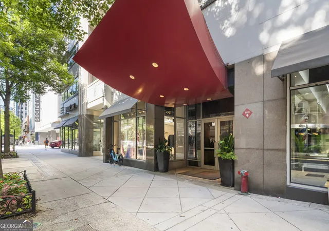 2nd image of 805 Peachtree St Ne, Atlanta, GA 30308