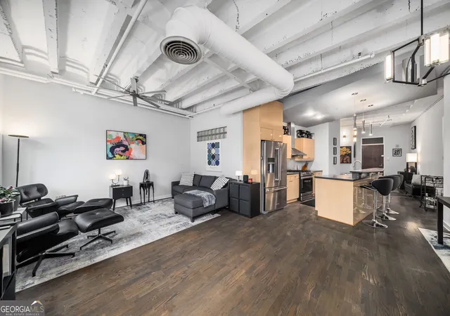 Photo 2 of Condo for sale at 805 Peachtree St Ne #318, Atlanta, GA 30308 | MLS# 10779434 | Listing updated on 2026-09-09