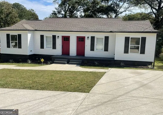 3rd image of 229 Victory Dr SE, Marietta, GA 30060