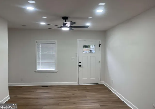 4th image of 229 Victory Dr SE, Marietta, GA 30060