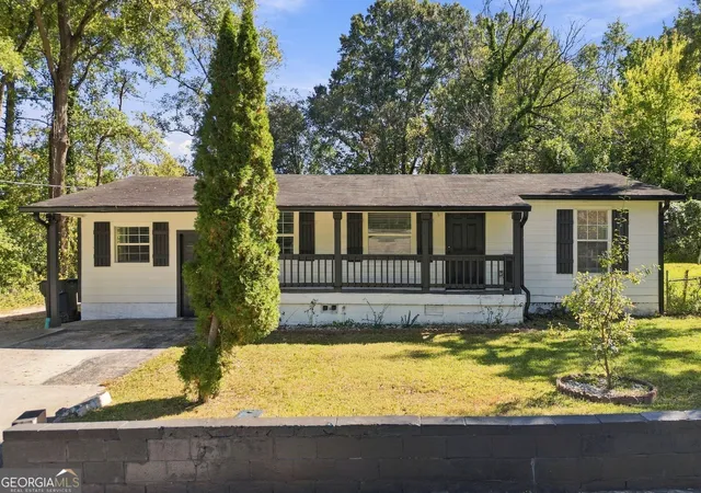 Photo 1 of Single family home for sale at 190 Starr Dr, Jonesboro, GA 30236 | MLS# 10881543 | Listing updated on 2026-10-30