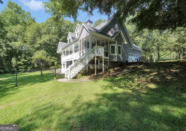 Photo 3 of Single family home for sale at 561 Harbour Shores Dr, Jackson, GA 30233 | MLS# 10832406 | Listing updated on 2026-09-11
