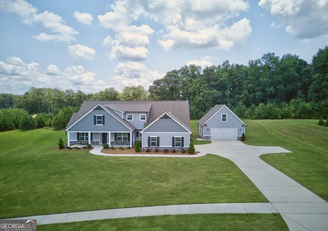 Photo 3 of Single family home for sale at 48 Starr Pl, Newnan, GA 30263 | MLS# 10799191 | Listing updated on 2026-09-02