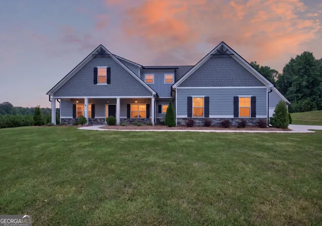 Photo 4 of Single family home for sale at 48 Starr Pl, Newnan, GA 30263 | MLS# 10799191 | Listing updated on 2026-09-02