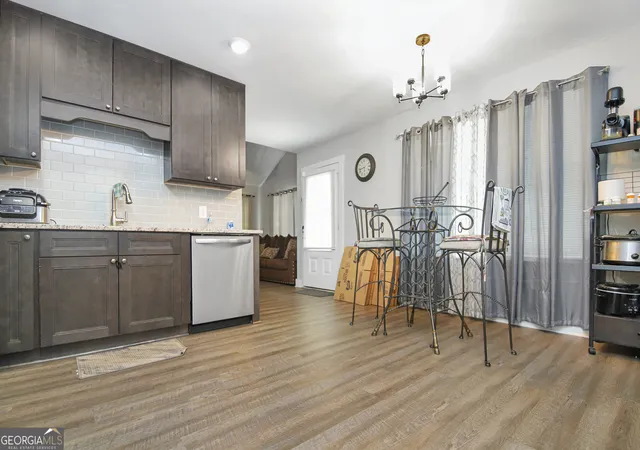 4th image of 704 South Greenwood St, Lagrange, GA 30240 | MLS# 10773473