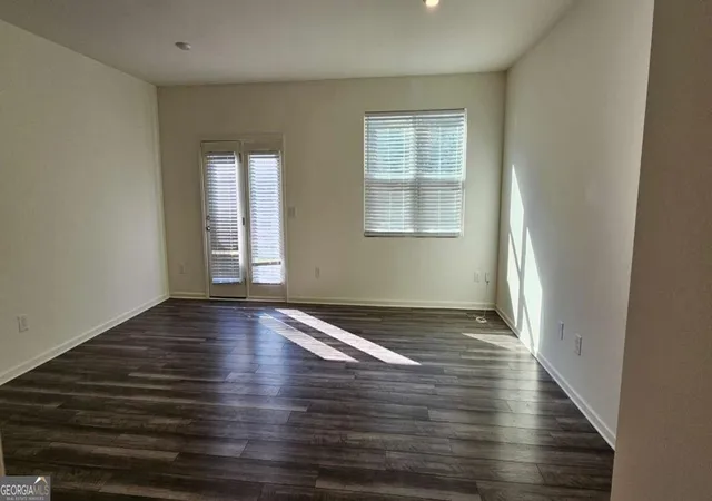 Photo 3 of Townhouse for sale at 3488 Cardinal Dr, Atlanta, GA 30331 | MLS# 10797905 | Listing updated on 2026-09-26