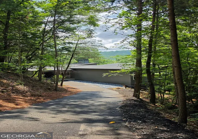 Photo 3 of Single family home for sale at 484 Rockwater Rd, Ellijay, GA 30536 | MLS# 10820756 | Listing updated on 2026-10-30
