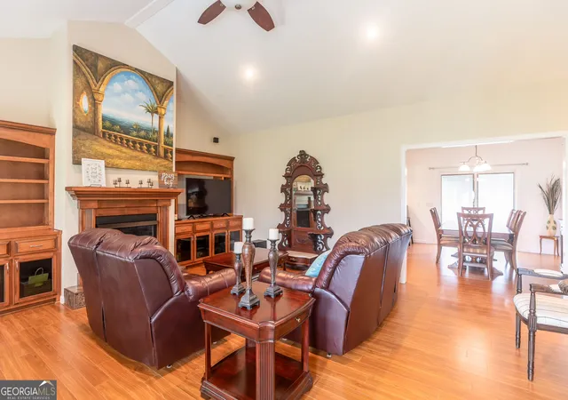 Photo 3 of Single family home for sale at 1948 US Hwy 280 W, Reidsville, GA 30453 | MLS# 10820067 | Listing updated on 2026-09-11