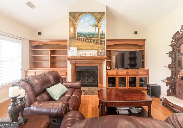 Photo 4 of Single family home for sale at 1948 US Hwy 280 W, Reidsville, GA 30453 | MLS# 10820067 | Listing updated on 2026-09-11