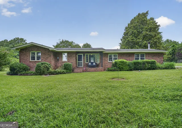 Photo 1 of Single family home for sale at 8295 Lower Thomaston Rd, Macon, GA 31220 | MLS# 10794240 | Listing updated on 2026-09-11
