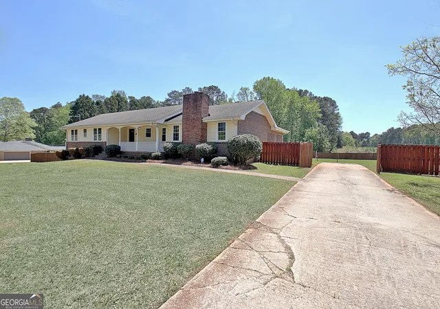 Photo 2 of Sale Pending at 115 Marion Blvd, Fayetteville, GA 30215 | MLS# 10817007 | Listing updated on 2026-09-10