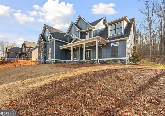 Photo 4 of Single family home for sale at 157 West Lake Blvd, Carrollton, GA 30116 | MLS# 10534764 | Listing updated on 2026-09-26