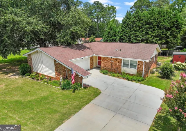 Homes for sale in Morrow, GA | 6068 Fairfield Dr, Morrow, GA 30260 | MLS# 10801969