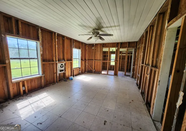 Photo 3 of Single family home for sale at 208 E Weed St, St. Marys, GA 31558 | MLS# 10800528 | Listing updated on 2026-08-30