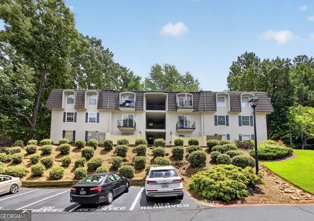 2nd image of 725 Dalrymple Rd #7J, Sandy Springs, GA 30328 | MLS# 10819266