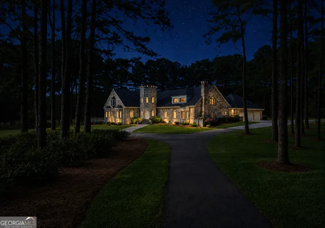 Photo 2 of Mansion for sale at 561 Chula Brookfield Rd, Chula, GA 31733 | MLS# 10828953 | Listing updated on 2026-09-21