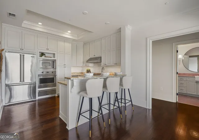 Photo 3 of Condo for sale at 2700 Paces Ferry Rd Se #203, Atlanta, GA 30339 | MLS# 10835774 | Listing updated on 2026-09-25