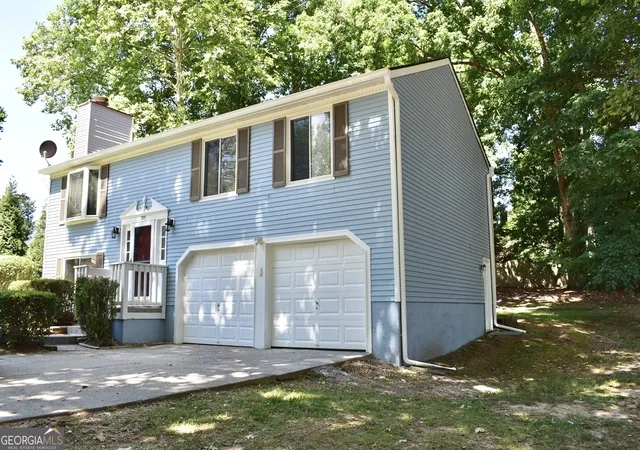 Photo 2 of Single family home for sale at 355 Olde Bridge Wy, Johns Creek, GA 30022 | MLS# 10827275 | Listing updated on 2026-08-31