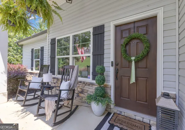 Photo 4 of Single family home for sale at 43 Hilltop Pl, Newnan, GA 30263 | MLS# 10836166 | Listing updated on 2026-09-17