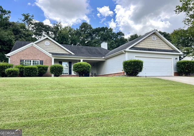 Photo 2 of Single family home for sale at 231 Cabernet St, Athens, GA 30601 | MLS# 10821851 | Listing updated on 2026-09-10