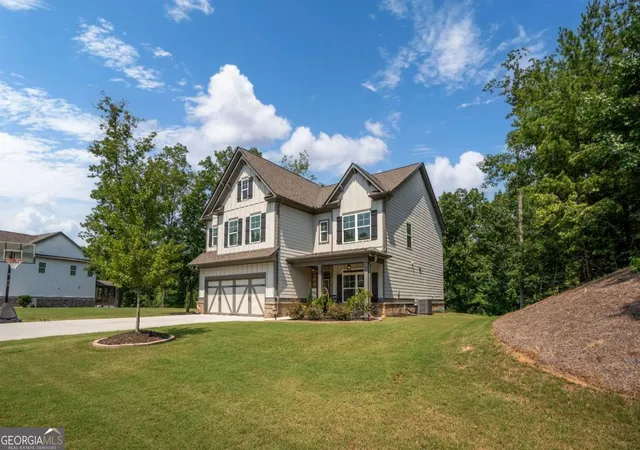 Photo 2 of Single family home for sale at 3612 Castoff Ct, Gainesville, GA 30506 | MLS# 10815194 | Listing updated on 2026-09-15