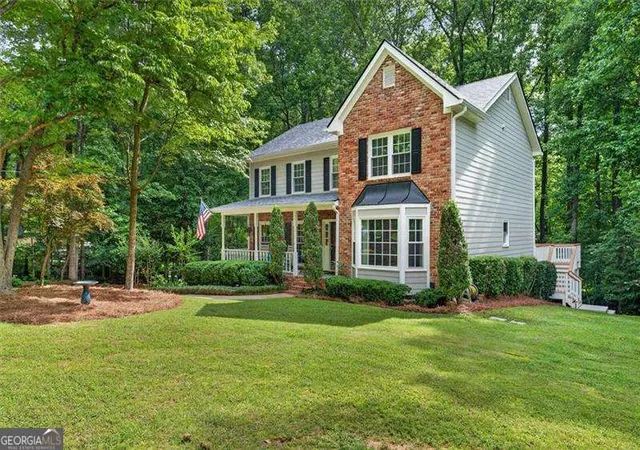 Photo 2 of Single family home for sale at 211 Nacoochee Dr, Woodstock, GA 30188 | MLS# 10828943 | Listing updated on 2026-09-02