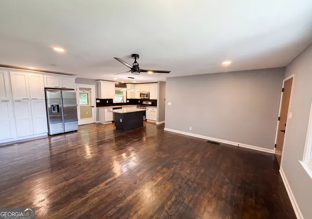 Photo 3 of Single family home for sale at 352 Dollar Mill Ct Sw, Atlanta, GA 30331 | MLS# 10786809 | Listing updated on 2026-09-27
