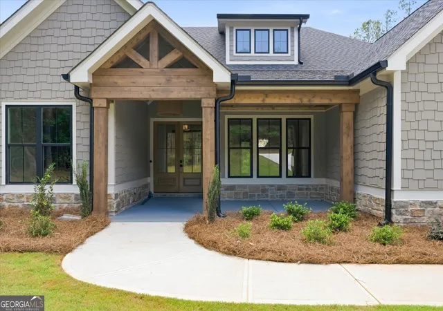 Photo 2 of Sale Pending at 109 Heights Ave #5, Forsyth, GA 31029 | MLS# 10768861 | Listing updated on 2026-09-13