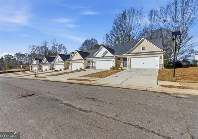 3rd image of 20 Silver Leaf Ln #2, Dawsonville, GA 30534 | MLS# 10700533