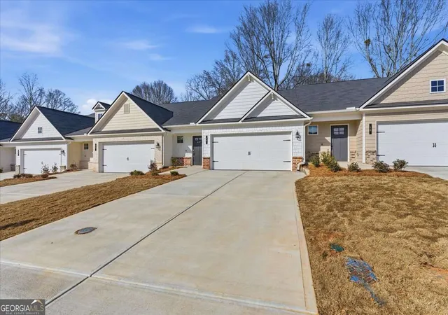 4th image of 20 Silver Leaf Ln #2, Dawsonville, GA 30534 | MLS# 10700533