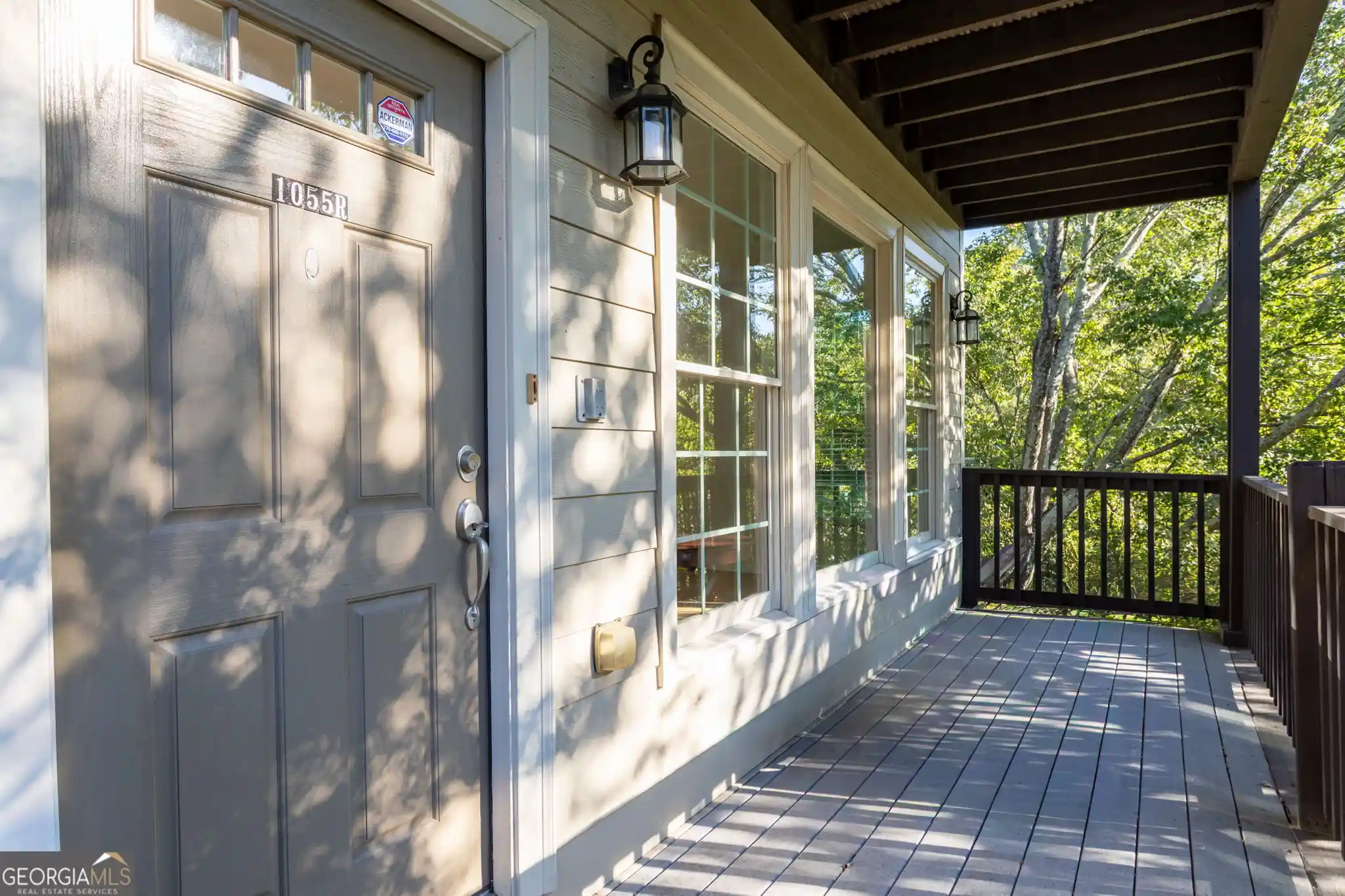 Townhouse for sale at 1055 Davis Cir NW #R, Atlanta, GA 30318 | MLS# 10872502