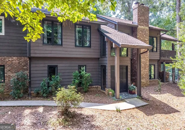 Photo 4 of Single family home for sale at 1921 Lilburn Stone Mountain Rd, Smoke Rise, GA 30087 | MLS# 10830187 | Listing updated on 2026-10-07