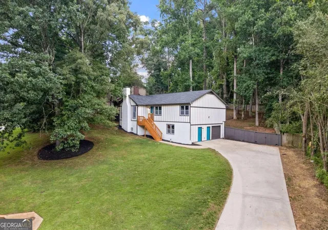 2nd image of 1521 Sundale Dr, Lawrenceville, GA 30046 | MLS# 10804049