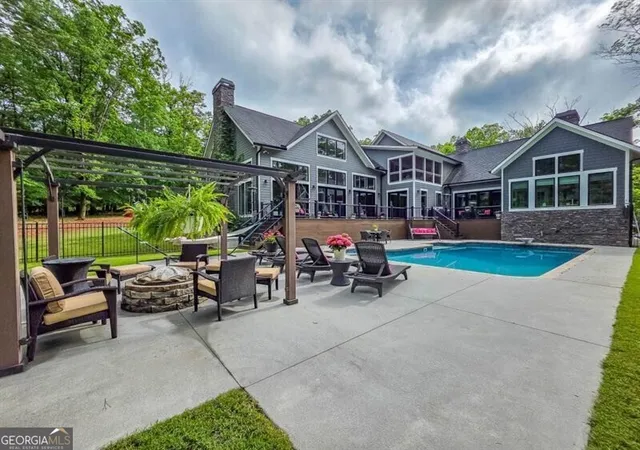 2nd image of 14 Allatoona Estates Dr Se, Acworth, GA 30102 | MLS# 10786636
