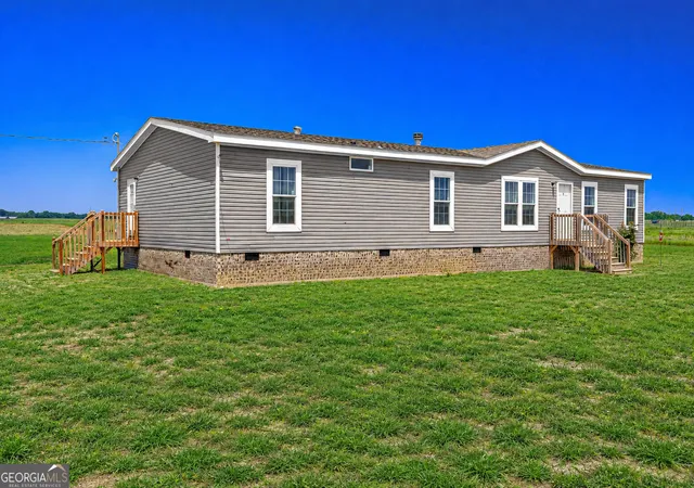 Homes for sale in Comer, GA | 655 Lowe Rd, Comer, GA 30629 | MLS# 10739008