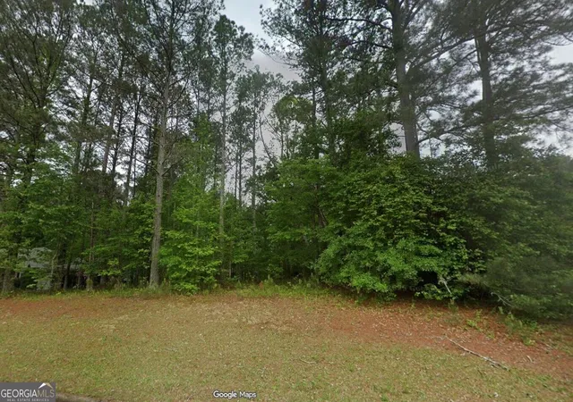Photo 1 of Sale Pending at 195 Farr Lake Dr, Tyrone, GA 30290 | MLS# 10831726 | Listing updated on 2026-08-29