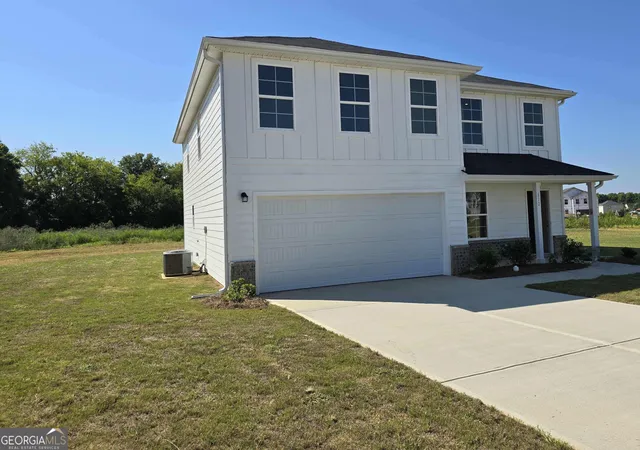 Photo 2 of Single family home for sale at 612 Leisure Pointe Rd, Macon, GA 31216 | MLS# 10803371 | Listing updated on 2026-07-29