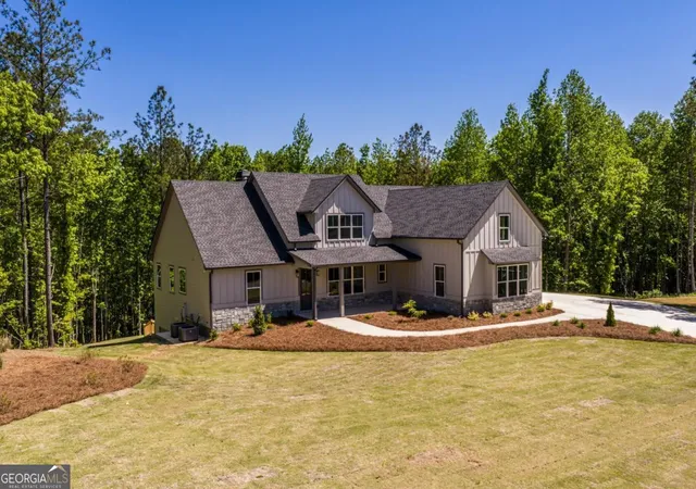 3rd image of 41 Lone Bear Path, Dallas, GA 30132 | MLS# 10739873